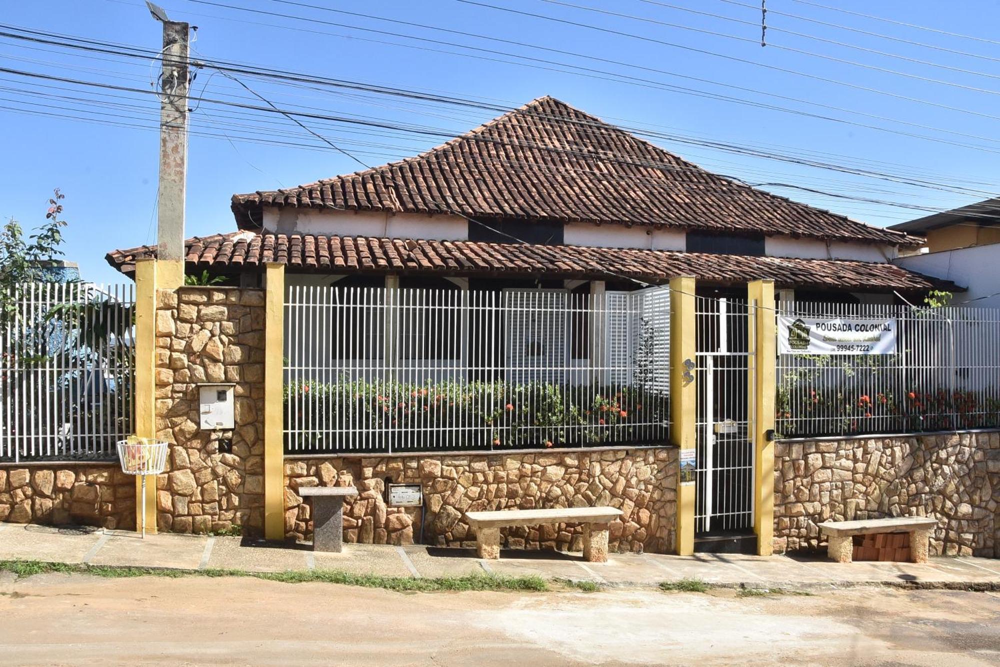 Colonial *